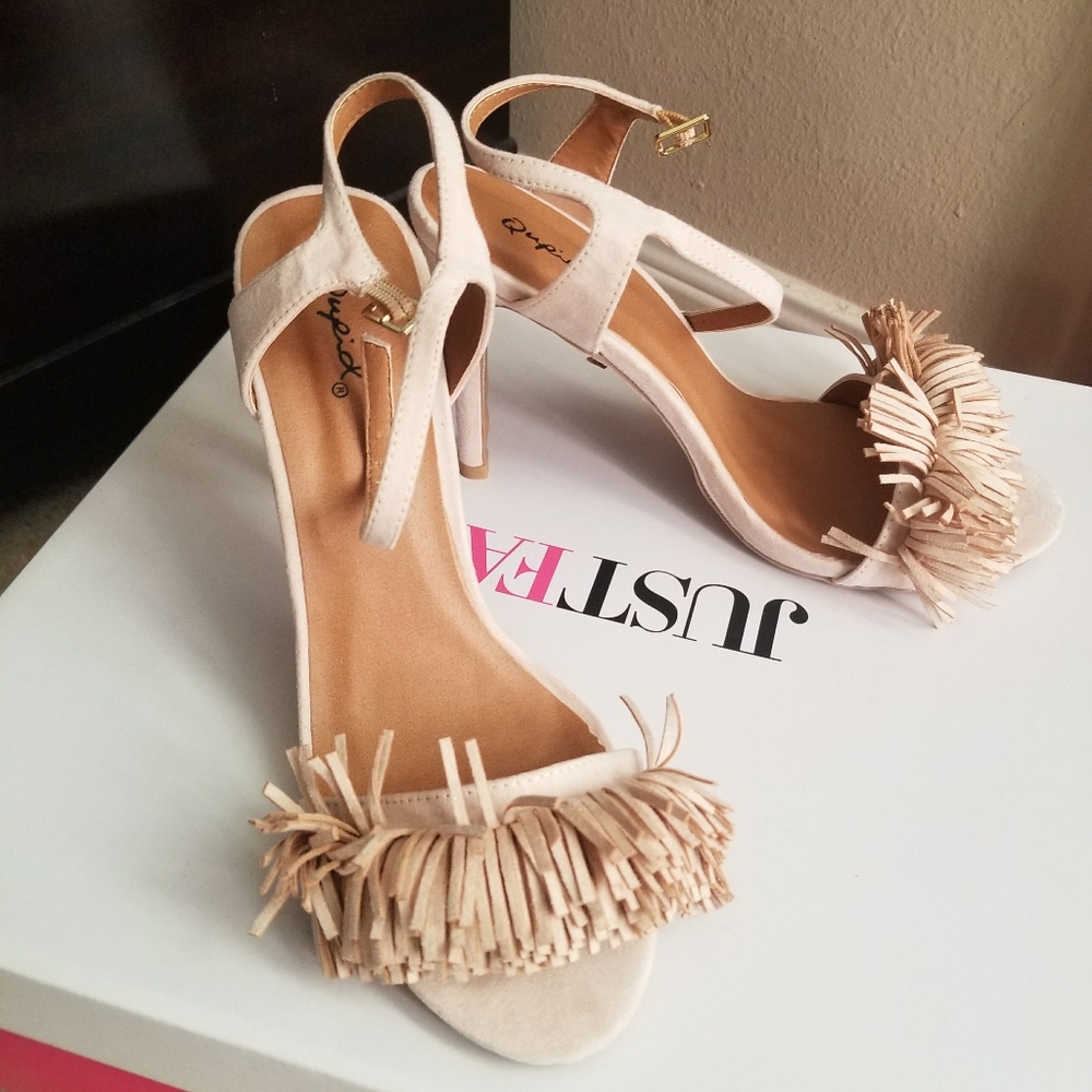 Fringe strap heels - Picture 2 of 4